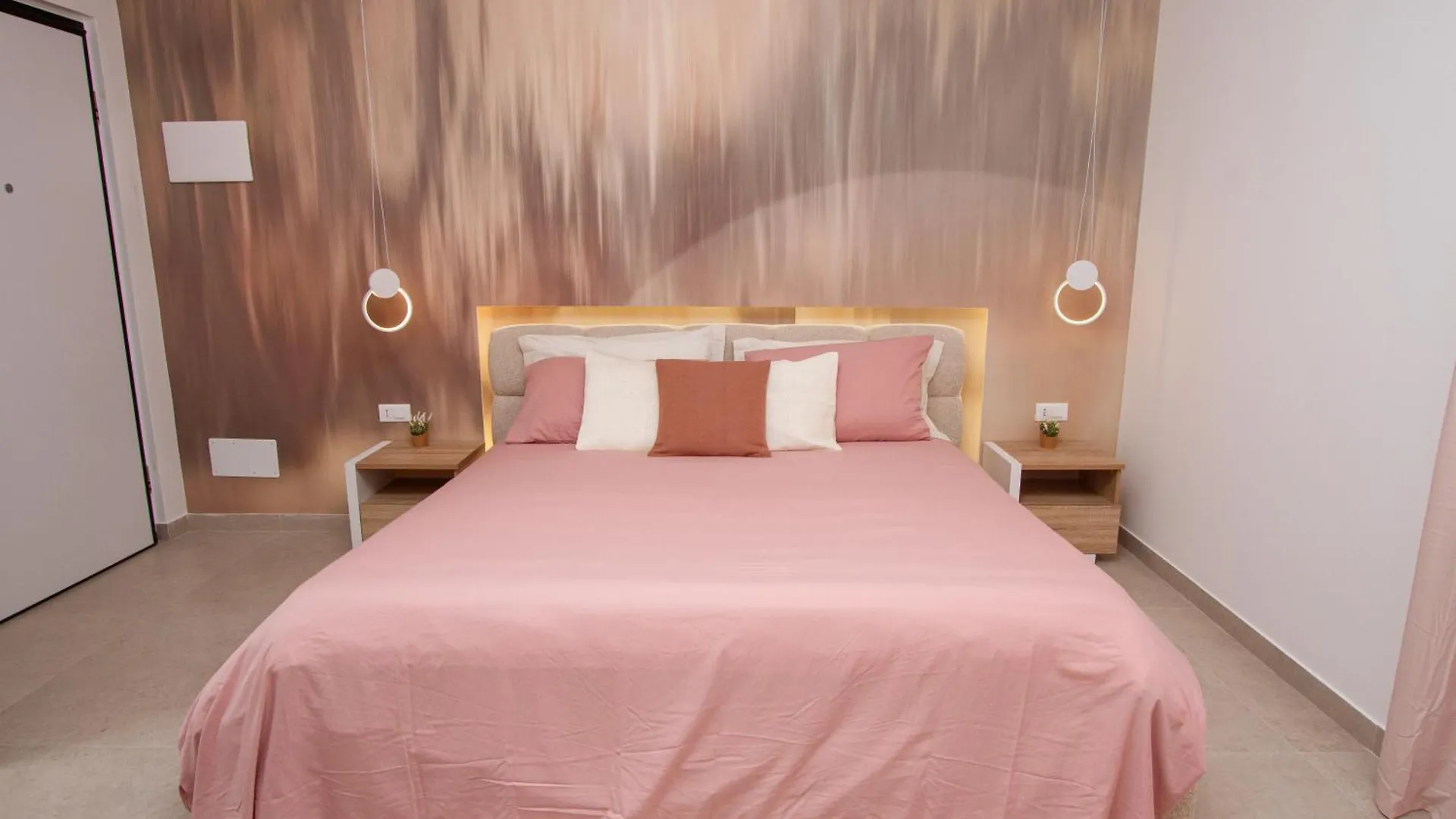 Suites Domus Fysi Palermo Italia